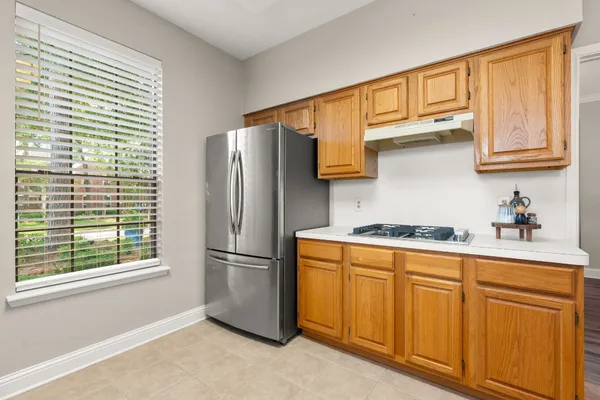 $595,000 | 34 Plum Blossom Place, The Woodlands, TX 77381