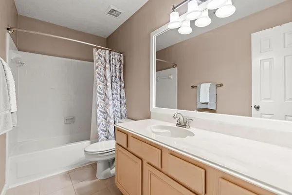 $595,000 | 34 Plum Blossom Place, The Woodlands, TX 77381