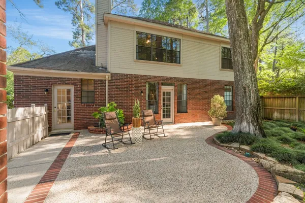$595,000 | 34 Plum Blossom Place, The Woodlands, TX 77381