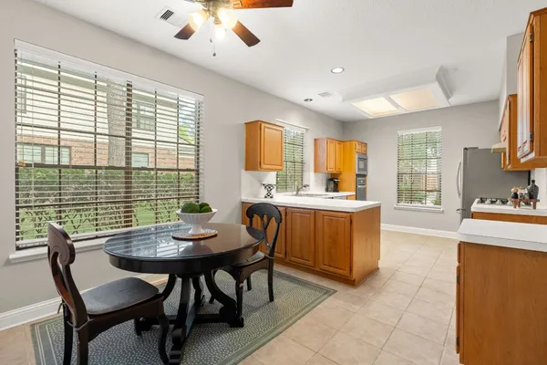 $595,000 | 34 Plum Blossom Place, The Woodlands, TX 77381