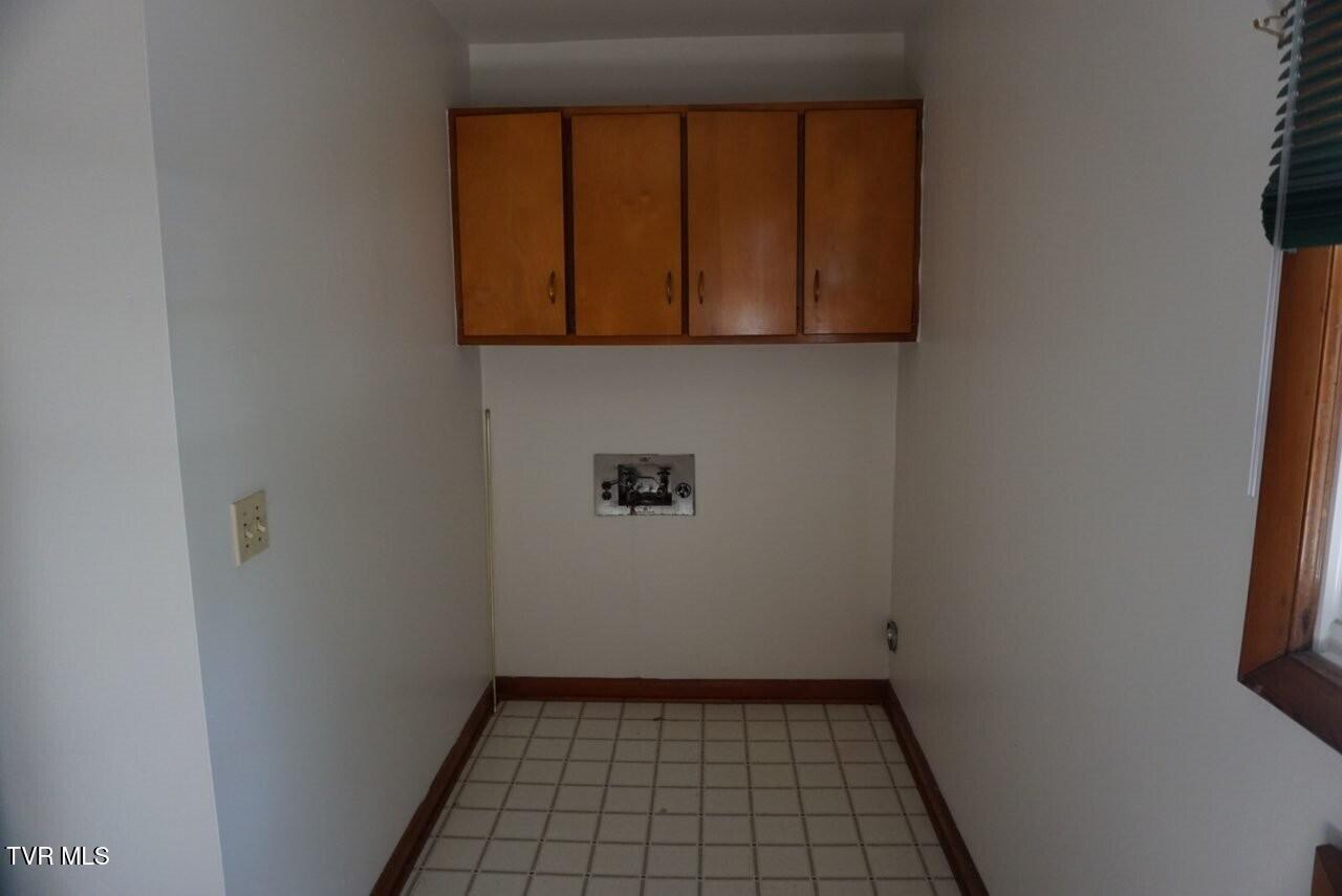 133 East Ravine Road, Unit 25 Kingsport, TN 37660 - Photo 5 of 11 TypicalUnit4