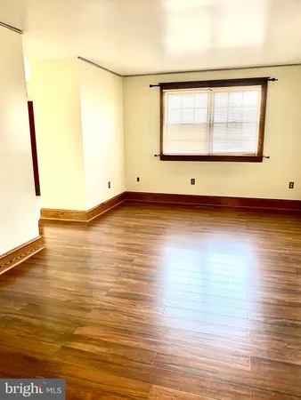 $2,400 | 4010 Camden Street, Easton, PA 18045