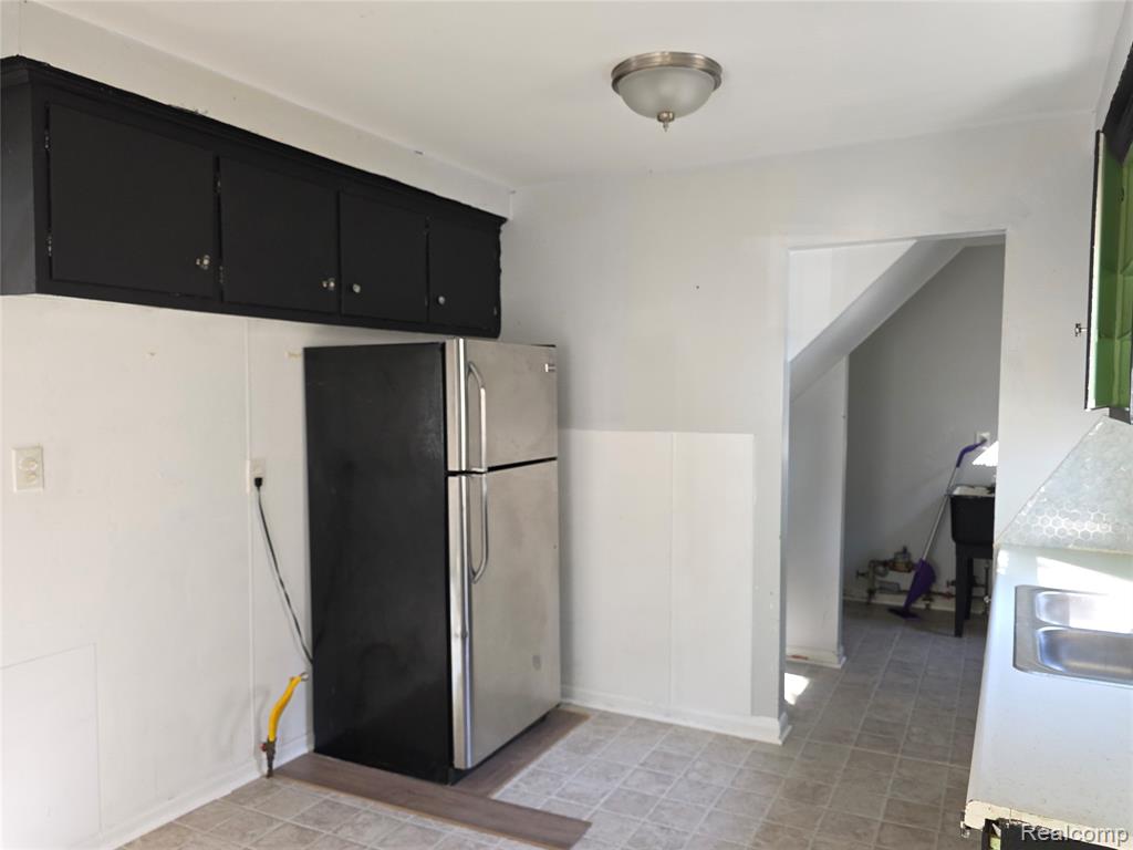 26916 Andover Street Inkster, MI 48141 - Photo 7 of 13 Gallery Image 7