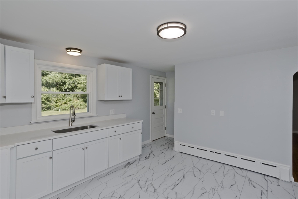 62 Norwich Road Ludlow, MA 01056 - Photo 15 of 41 Gallery Image 15