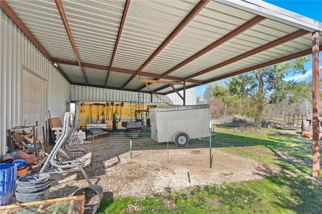 $1,150,000 | 7754 Edge Cut Off Road, Hearne, TX 77859