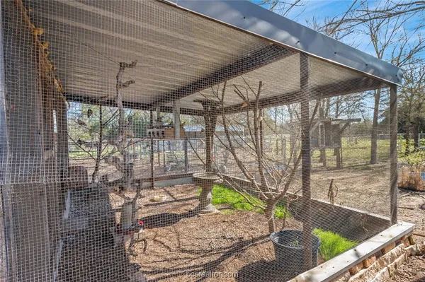 $1,115,000 | 7754 Edge Cut Off Road, Hearne, TX 77859