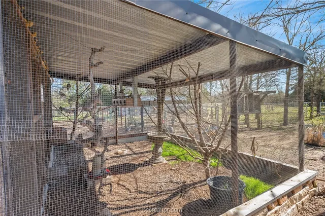 $1,150,000 | 7754 Edge Cut Off Road, Hearne, TX 77859