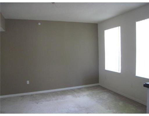 6564 West Sample Road, Unit B17 Coral Springs, FL 33067 - Photo 5 of 7 Living Room