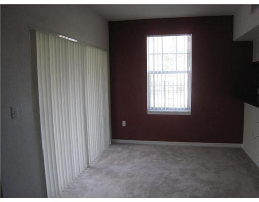 6564 West Sample Road, Unit B17 Coral Springs, FL 33067 - Photo 6 of 7 Dining Room