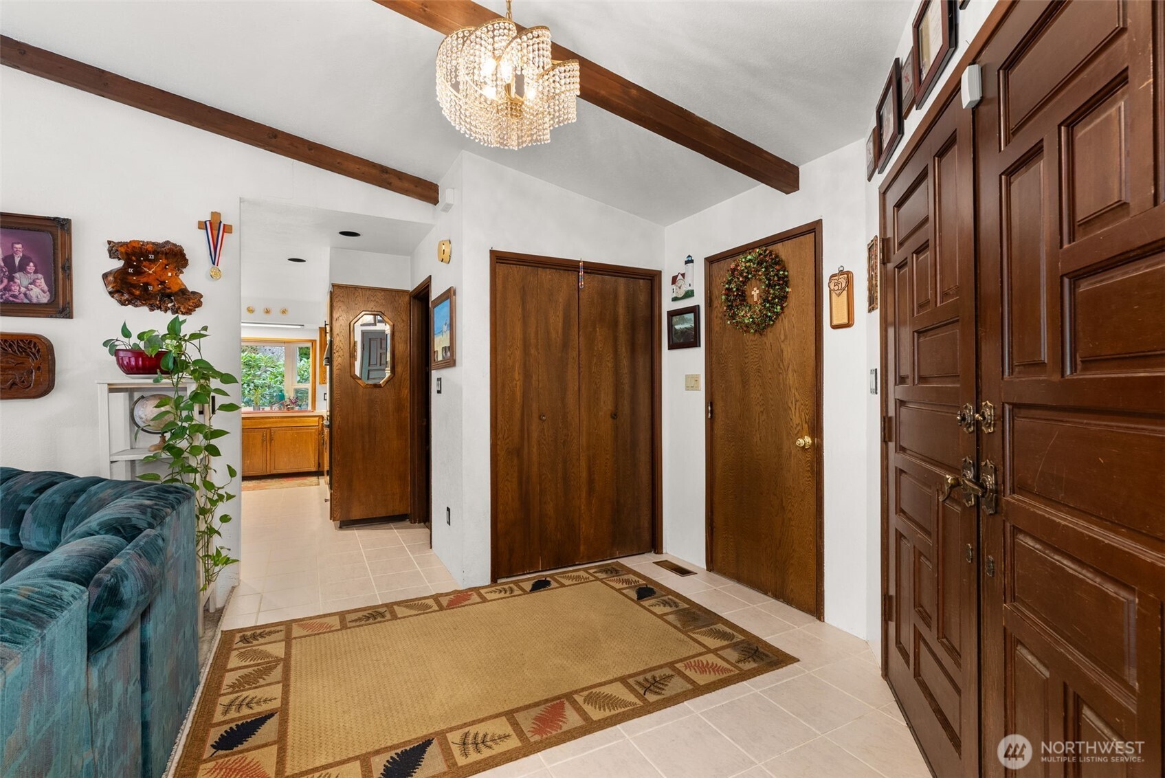 43 Hines Valley Road Raymond, WA 98577 - Photo 10 of 40 en suite bathroom with a granite countertop sink and a mirror