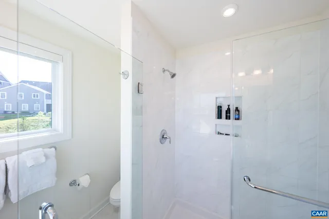 $2,975 | 1521 Knoll Lane, Charlottesville, VA 22911