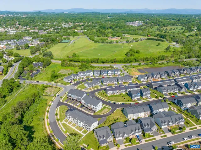 $2,975 | 1521 Knoll Lane, Charlottesville, VA 22911