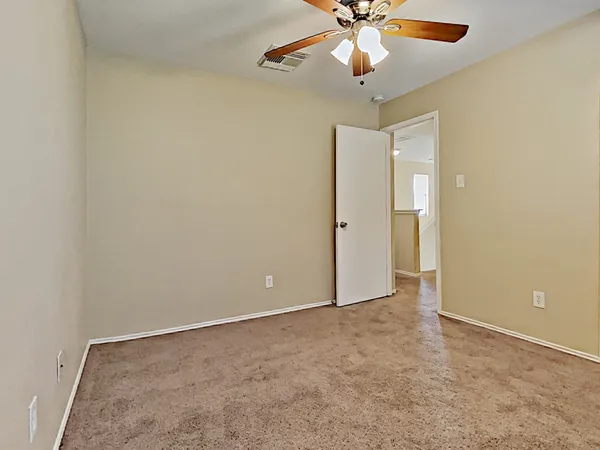 $1,915 | 9211 Shaded Pines Drive, Humble, TX 77396