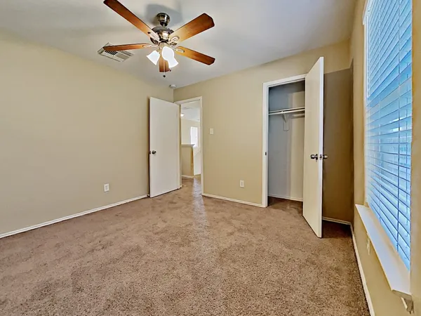 $1,915 | 9211 Shaded Pines Drive, Humble, TX 77396