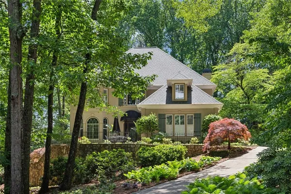$995,000 | 1600 Savannah Court Southeast, Smyrna, GA 30080