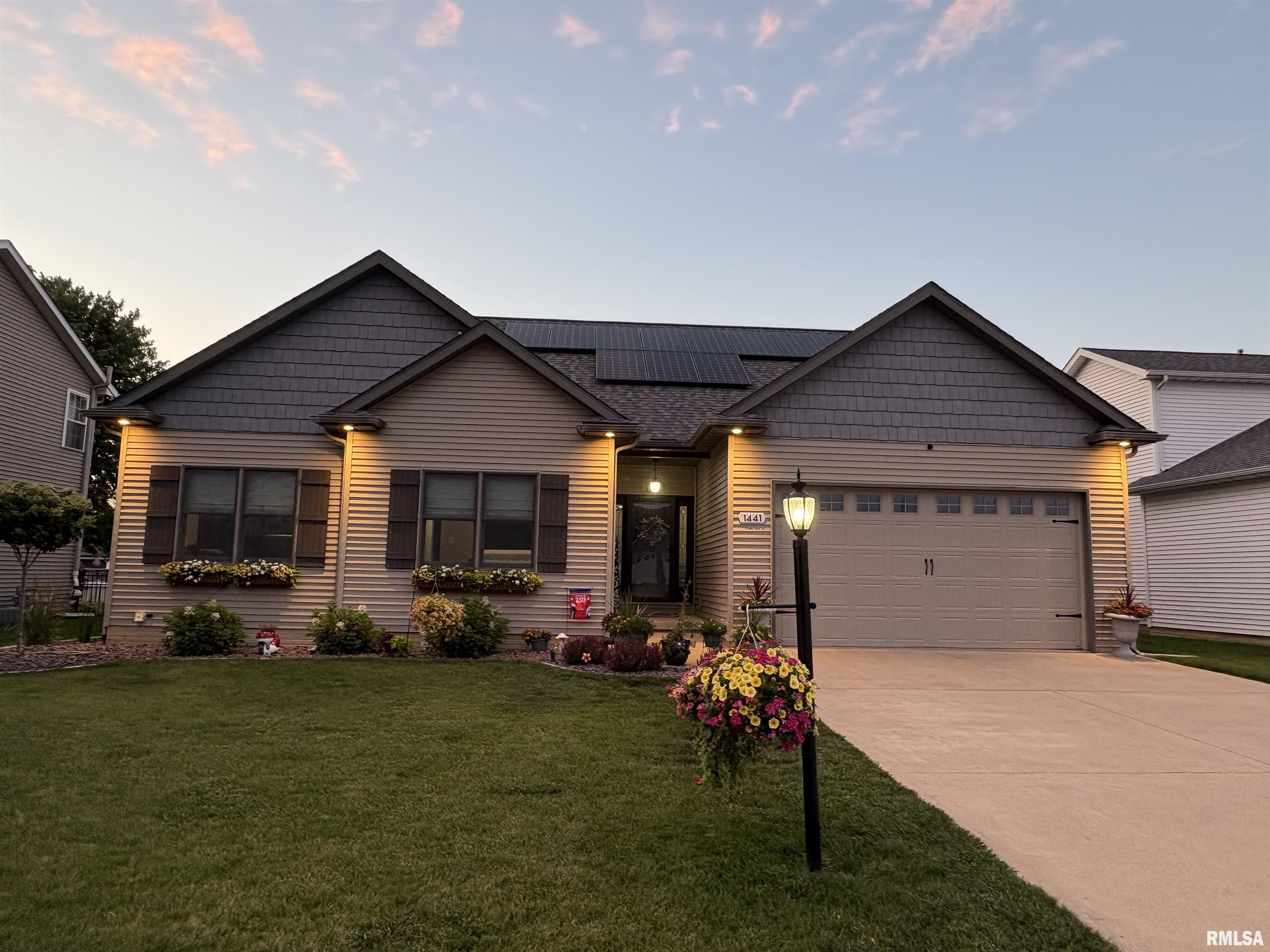 1441 Jadens Way Washington, IL 61571 - Photo 2 of 58