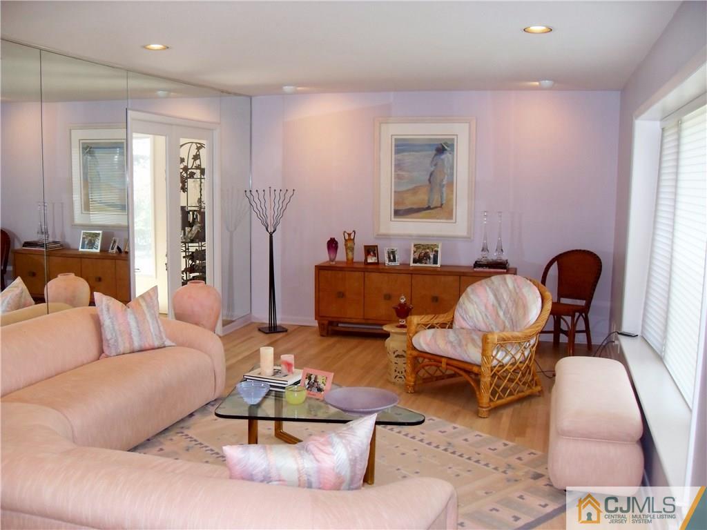 21 Watchung Road East Brunswick, NJ 08816 - Photo 5 of 20 Gallery Image 5