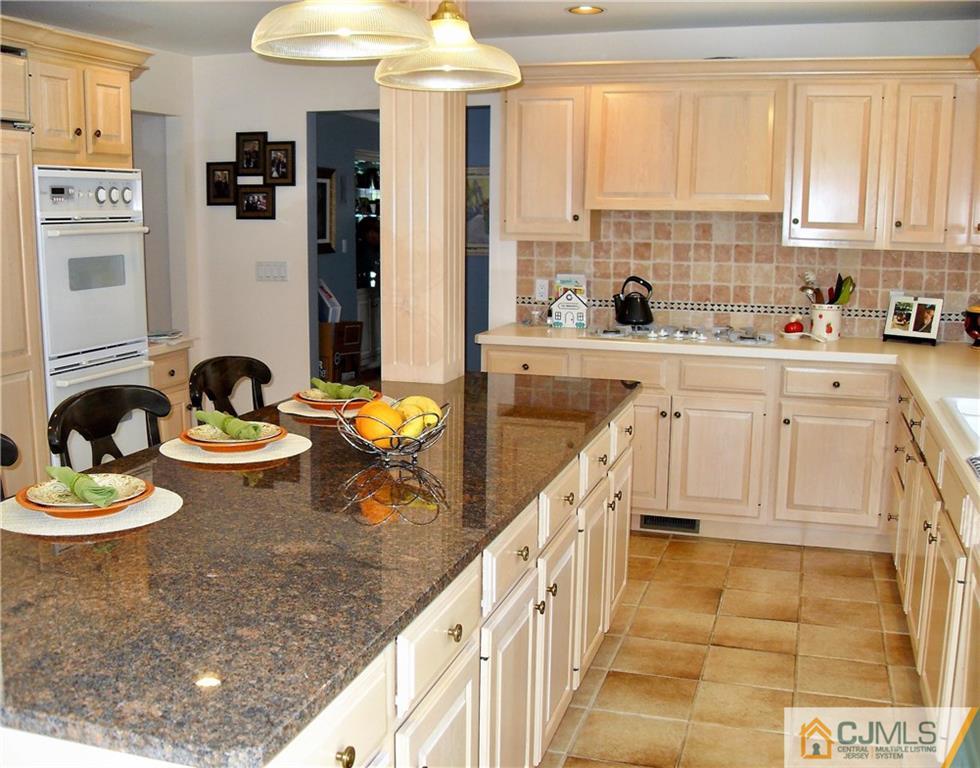 21 Watchung Road East Brunswick, NJ 08816 - Photo 6 of 20 Gallery Image 6