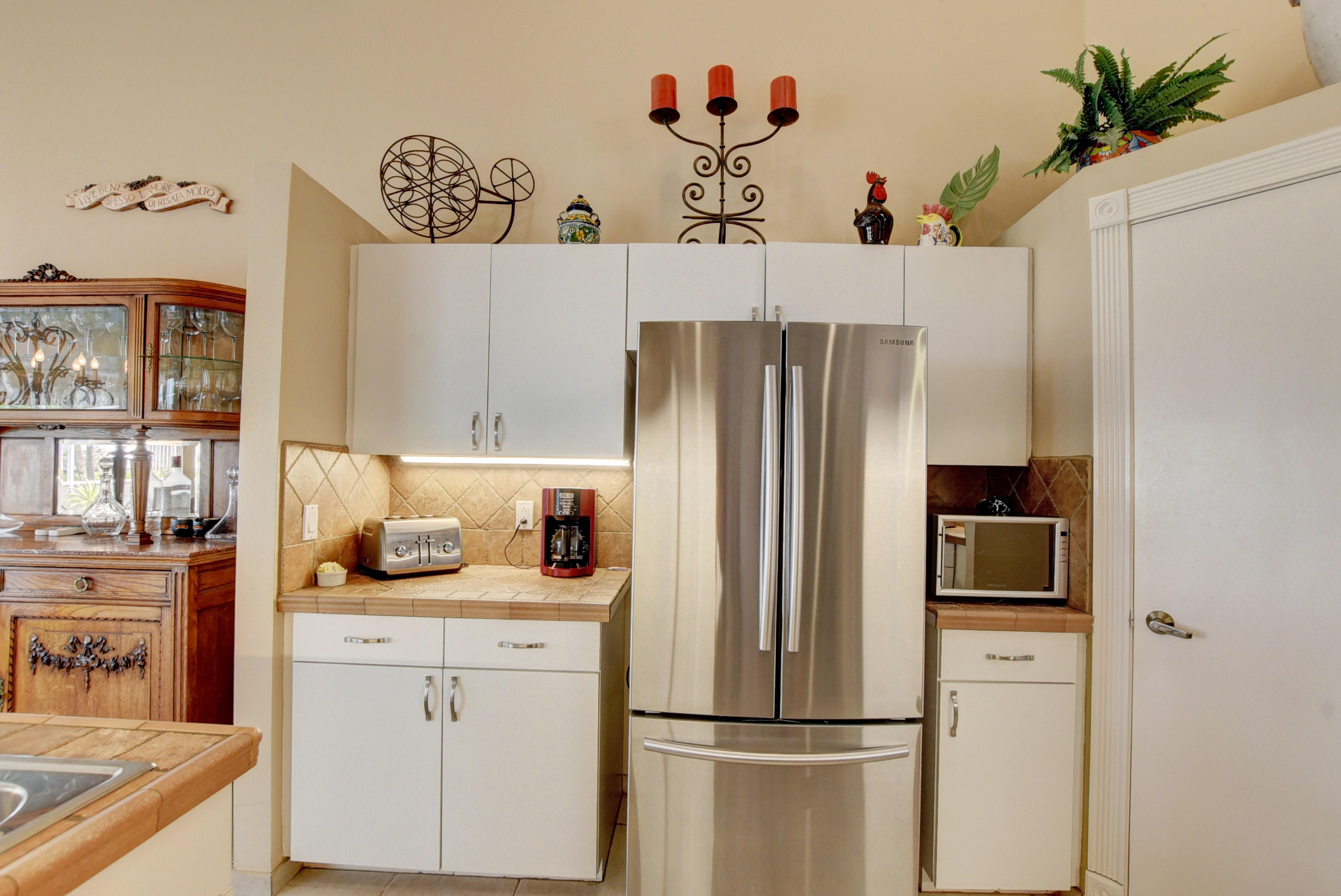 2360 Rabbit Hollowe Circle Delray Beach, FL 33445 - Photo 28 of 56 Kitchen