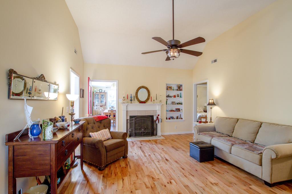 318 Thetahill Road Murfreesboro, TN 37130 - Photo 6 of 17 Gallery Image 6