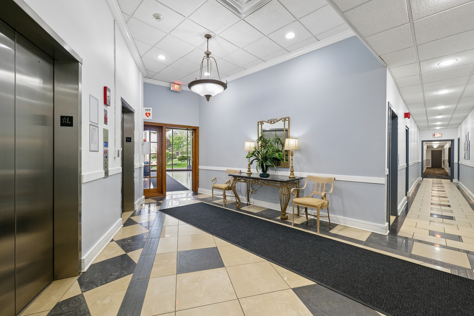 40 North Tower Road, Unit 11H Oak Brook, IL 60523 - Photo 2 of 24