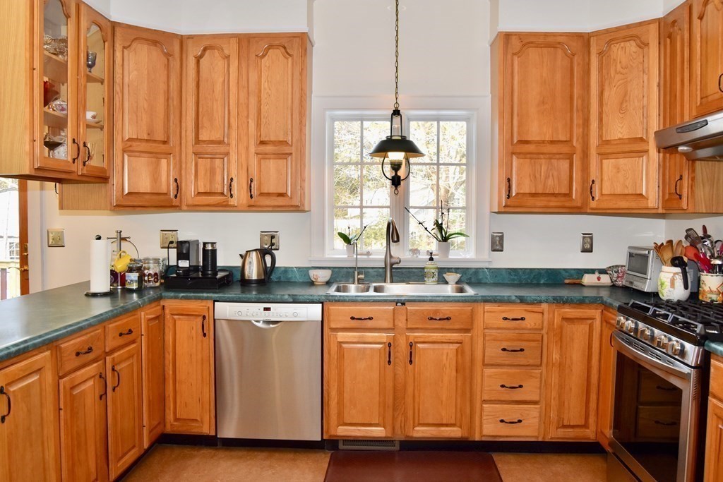 2 High Meadow Road Hadley, MA 01035 - Photo 10 of 37 Gallery Image 10