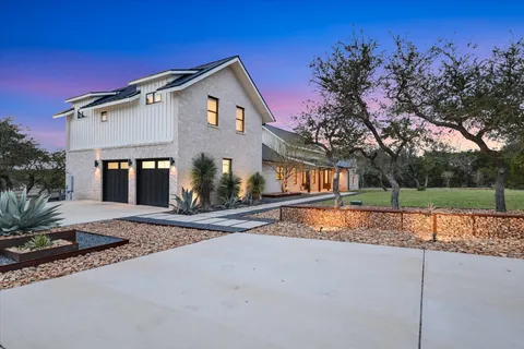 $2,297,000 | 6434 Mustang Valley Trail, Wimberley, TX 78676