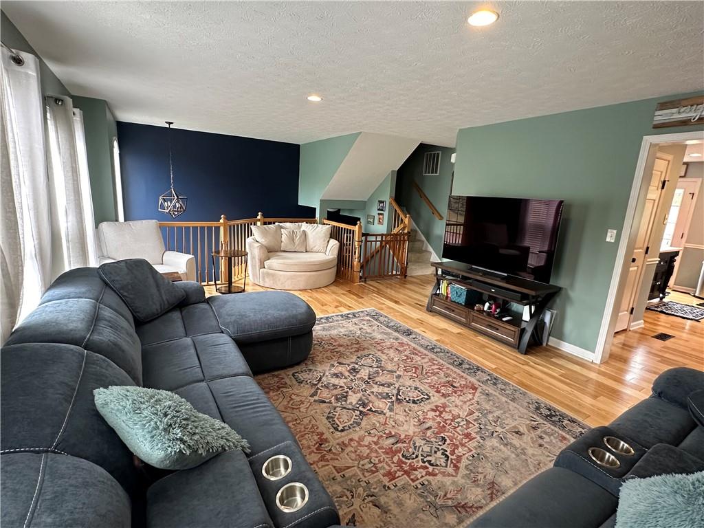 110 Park Place McKees Rocks, PA 15136 - Photo 7 of 24 Gallery Image 7