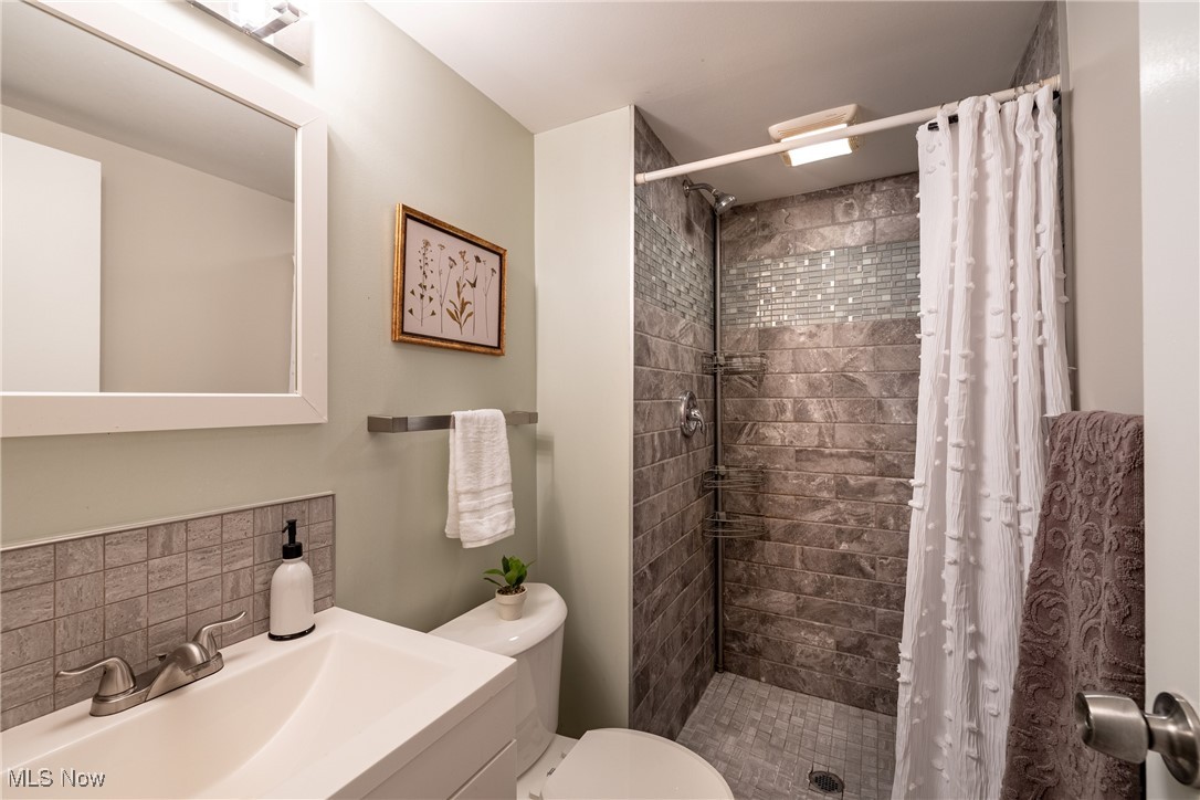 815 Pendley Road Willowick, OH 44095 - Photo 24 of 37 Gallery Image 24