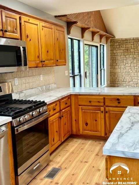 10132 Hickory Road Ozawkie, KS 66070 - Photo 7 of 32 Gallery Image 7