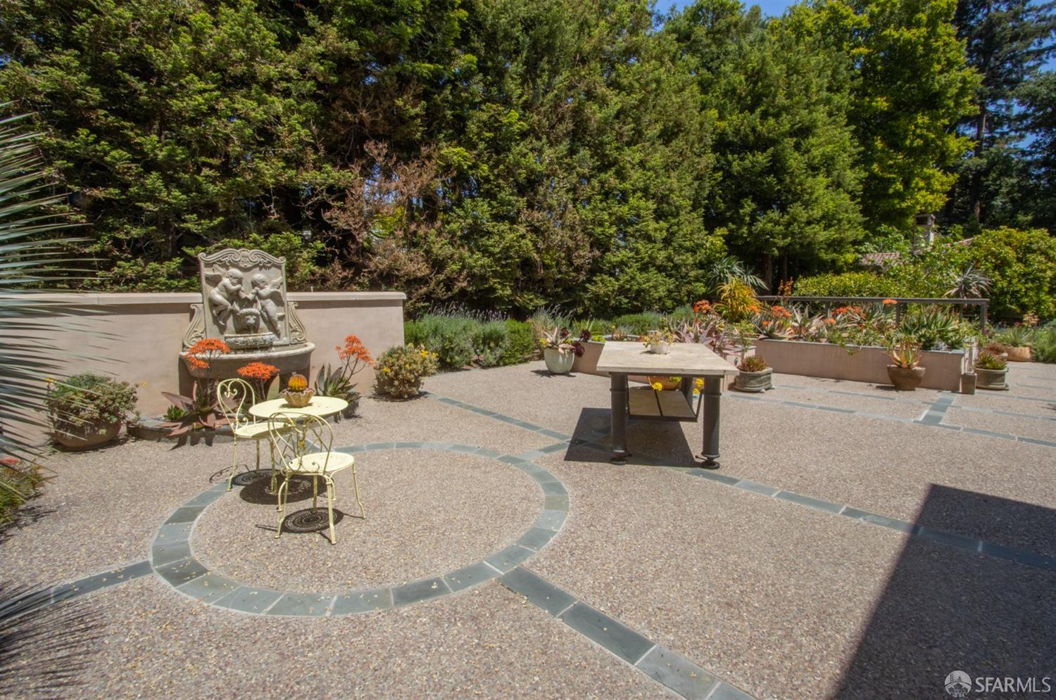 75 Almendral Avenue Atherton, CA 94027 - Photo 29 of 40