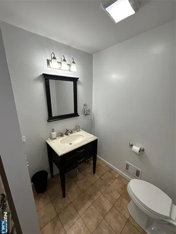 $675,000 | 375 Lafayette Avenue, Westwood, NJ 07675