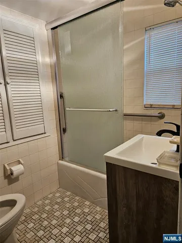 $675,000 | 375 Lafayette Avenue, Westwood, NJ 07675