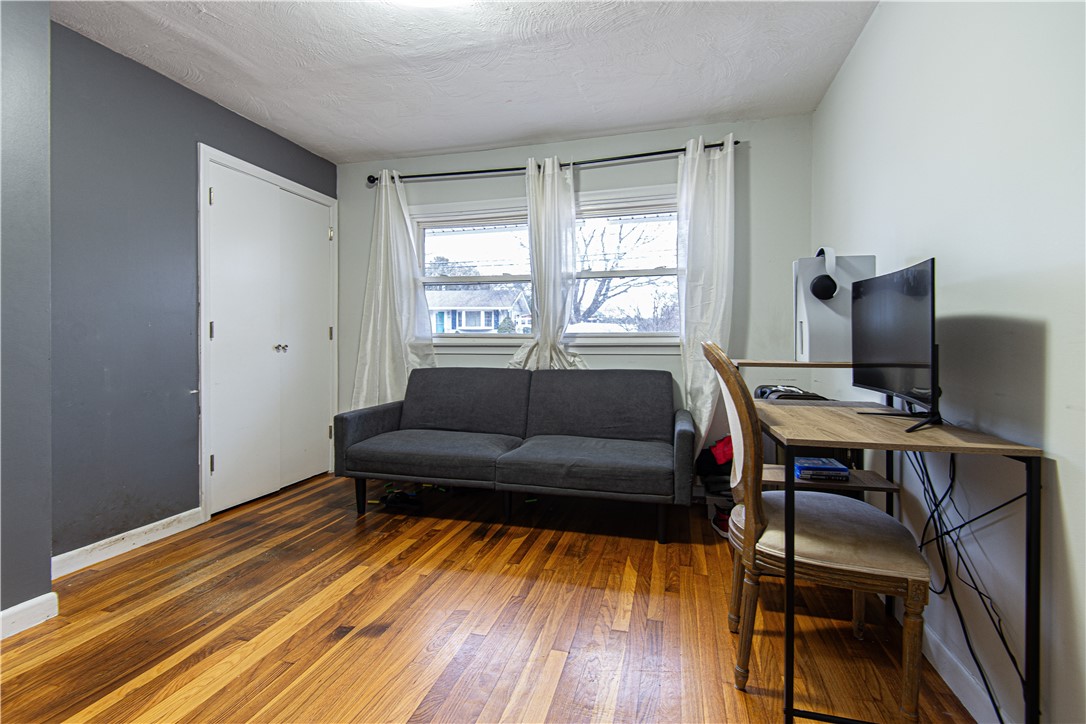 192 Beacon Avenue Woonsocket, RI 02895 - Photo 21 of 40