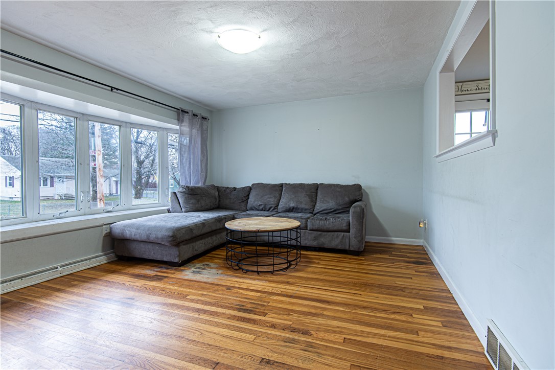 192 Beacon Avenue Woonsocket, RI 02895 - Photo 7 of 40