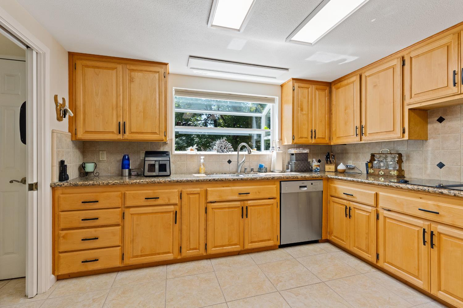 5625 Foothill Road Rocklin, CA 95677 - Photo 23 of 69