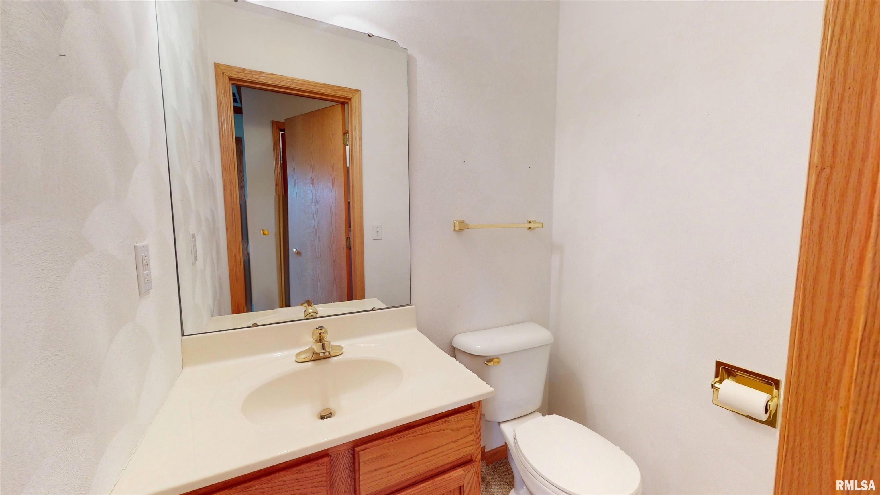 2 Royal Court Washington, IL 61571 - Photo 14 of 24
