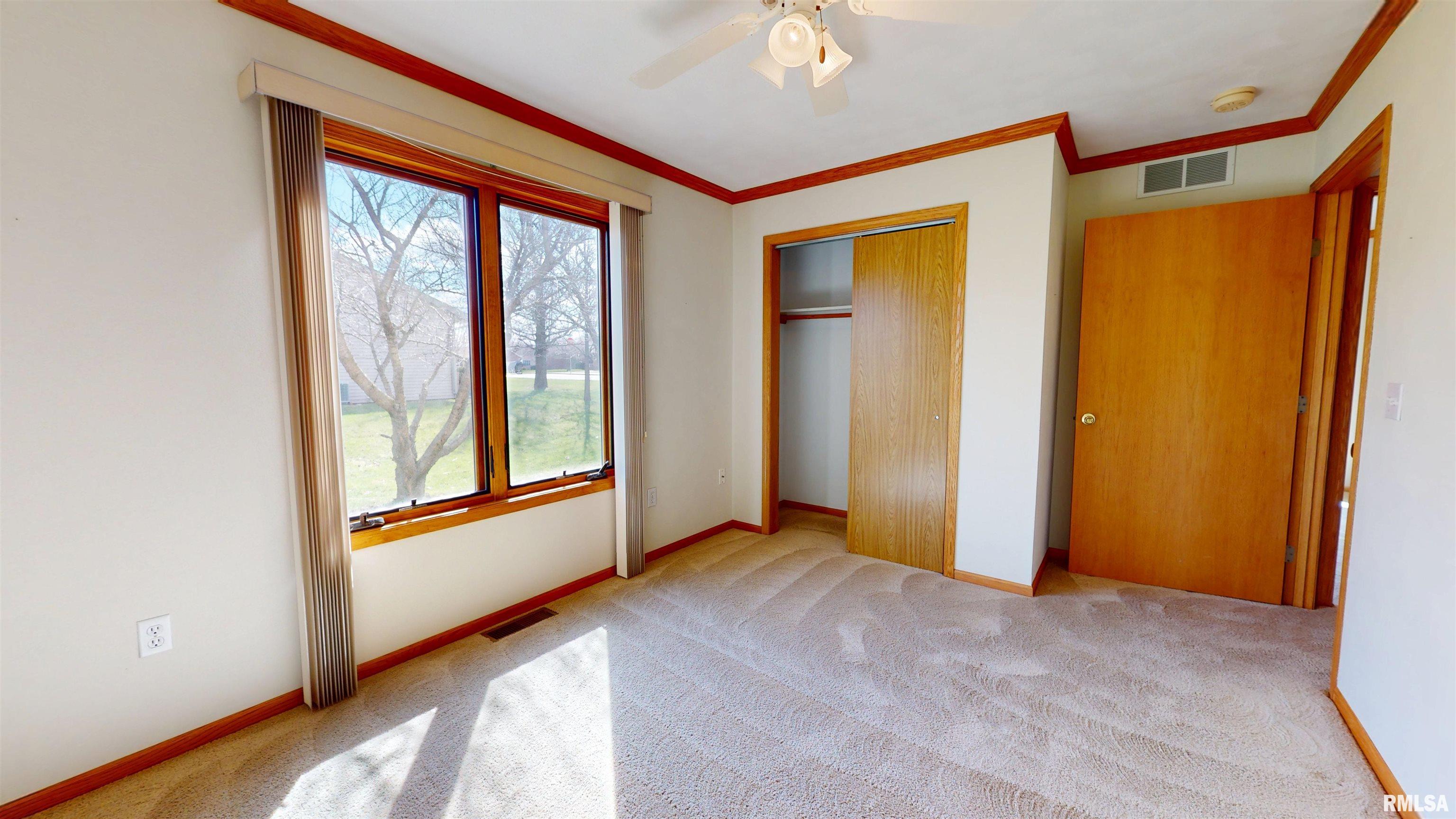 2 Royal Court Washington, IL 61571 - Photo 18 of 24