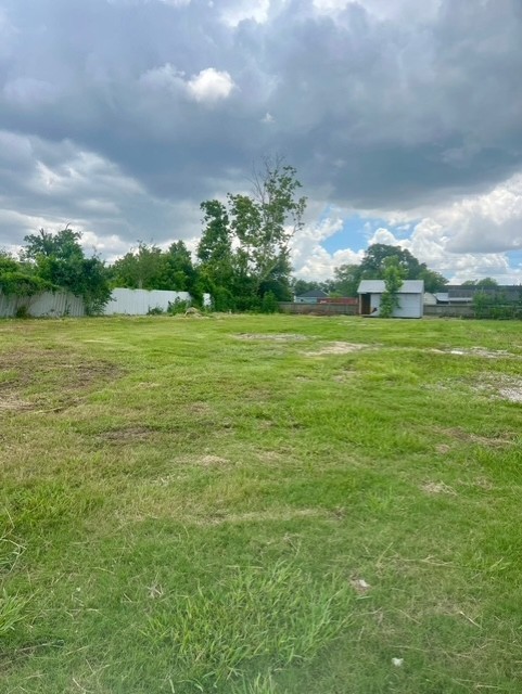 4310 Bennington Street Houston, TX 77016 - Photo 5 of 6