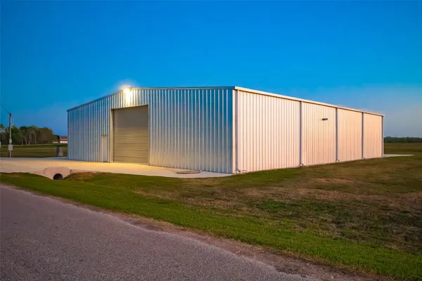 $650,000 | 342 County Road 416, Brazoria, TX 77422