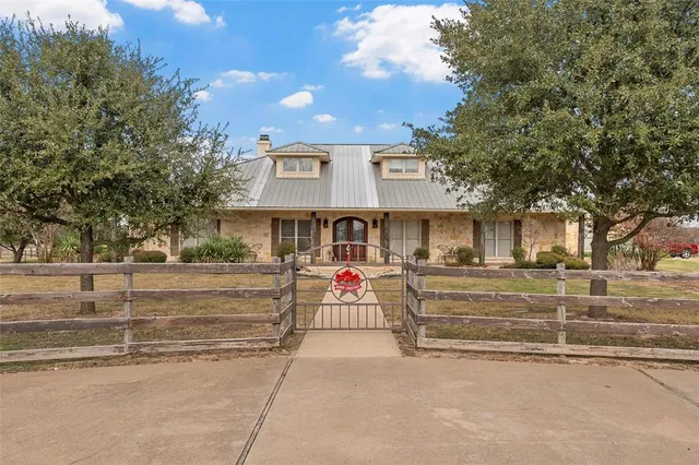 $1,350,000 | 3028 Baylor Camp Road, Crawford, TX 76638