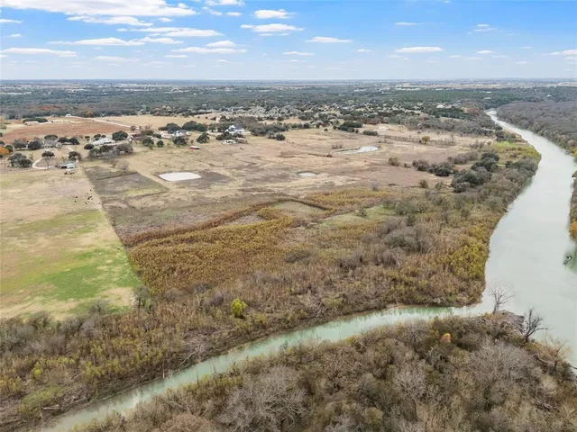 $1,350,000 | 3028 Baylor Camp Road, Crawford, TX 76638