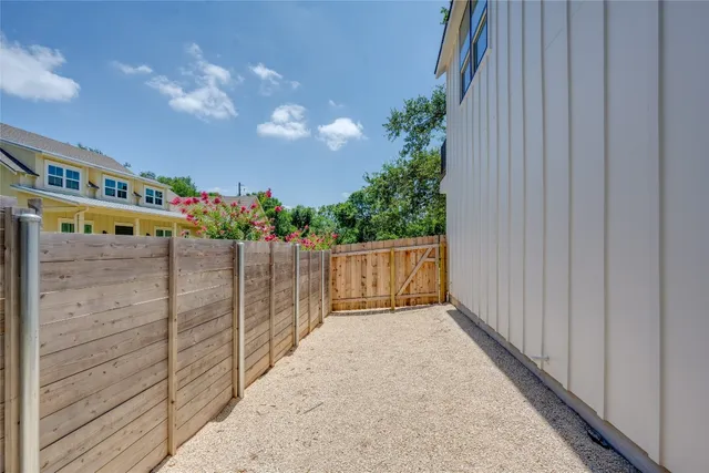 $629,000 | 1928 Miles Avenue, Unit 2, Austin, TX 78745