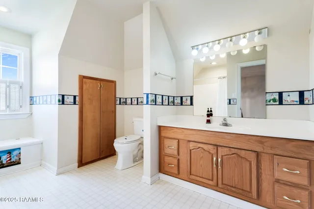 $350,000 | 320 Azalea Drive, Crowley, LA 70526