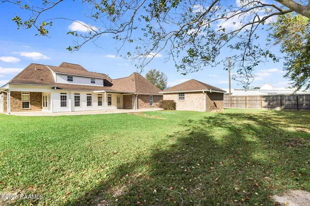 $350,000 | 320 Azalea Drive, Crowley, LA 70526