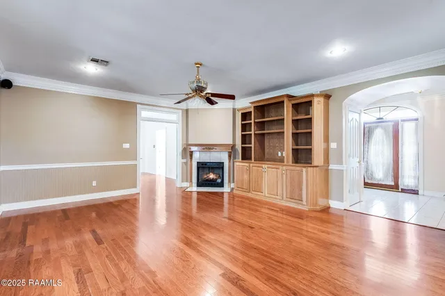 $350,000 | 320 Azalea Drive, Crowley, LA 70526