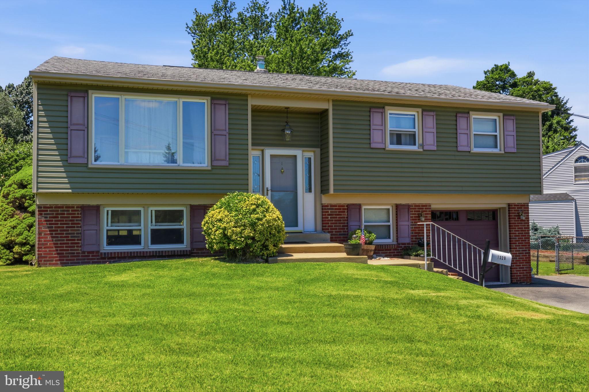 1320 Nevarc Road Warminster, PA 18974 - Photo 2 of 34