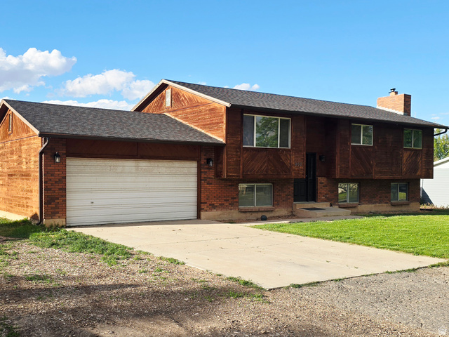 953 East 2850 South Vernal, UT 84078 - Photo 1 of 24