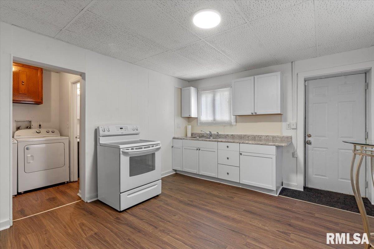 1235 North 8th Street Springfield, IL 62702 - Photo 11 of 19