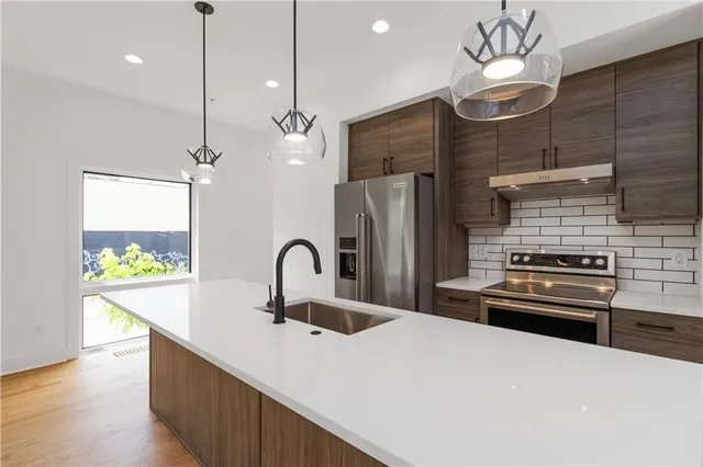 $499,900 | 367 Parkway Drive Northeast, Unit 7, Atlanta, GA 30312